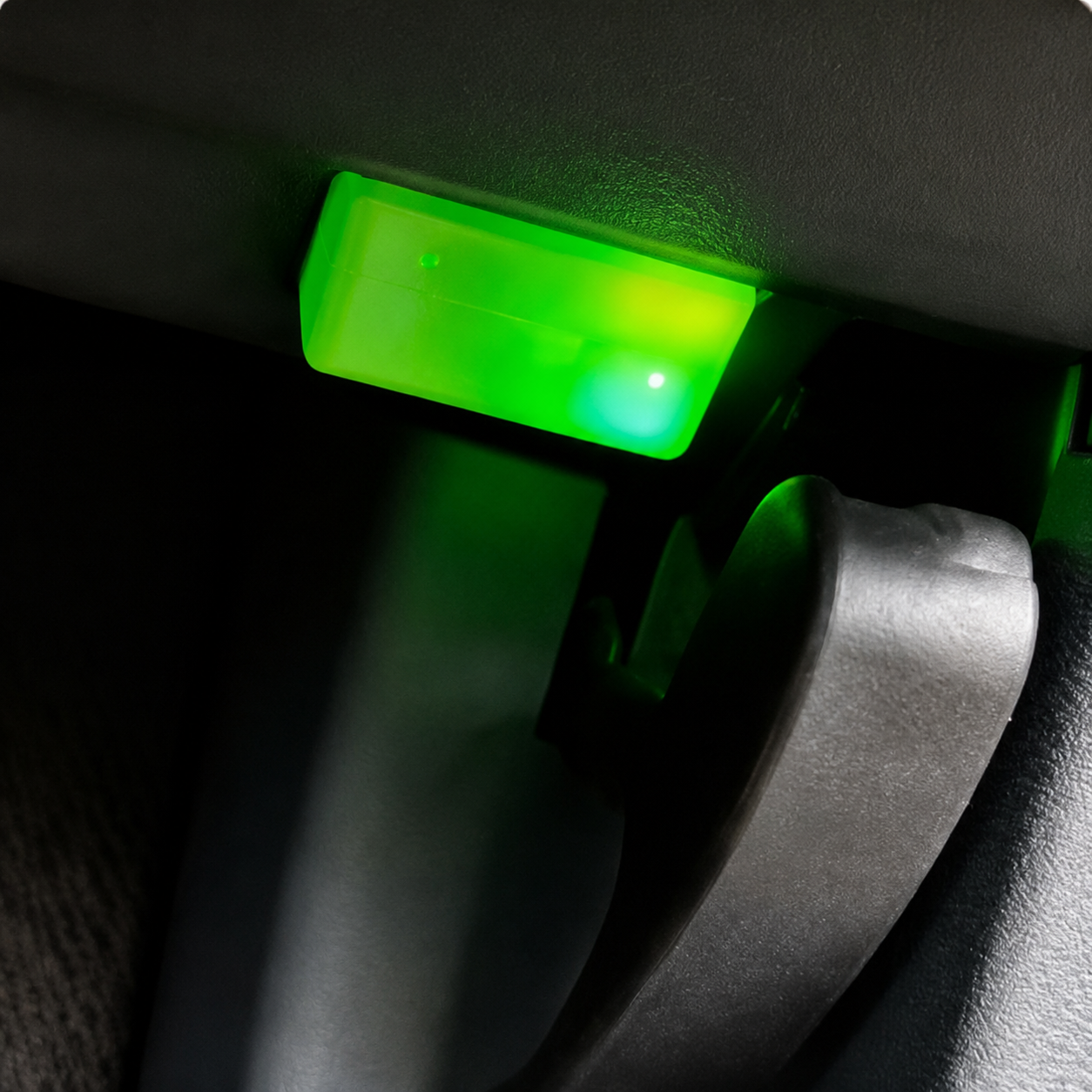 SynGas device glowing green when plugged in